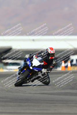 media/Jan-14-2024-SoCal Trackdays (Sun) [[2e55ec21a6]]/Turn 16 Set 2 (1125am)/